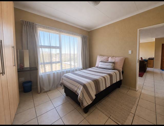 2 BEDROOM FLAT FOR SALE IN THREE RIVERS